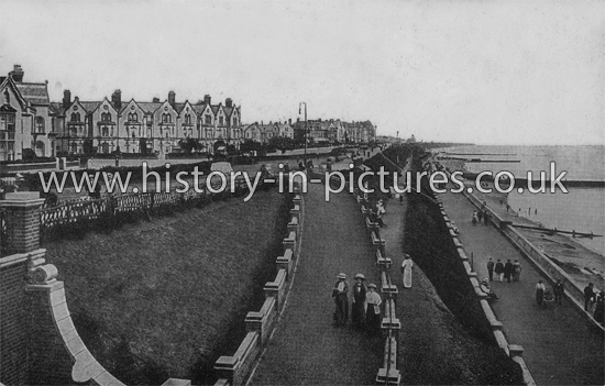 Sands and east Cliff, Clacton on Sea, Essex. c.1910